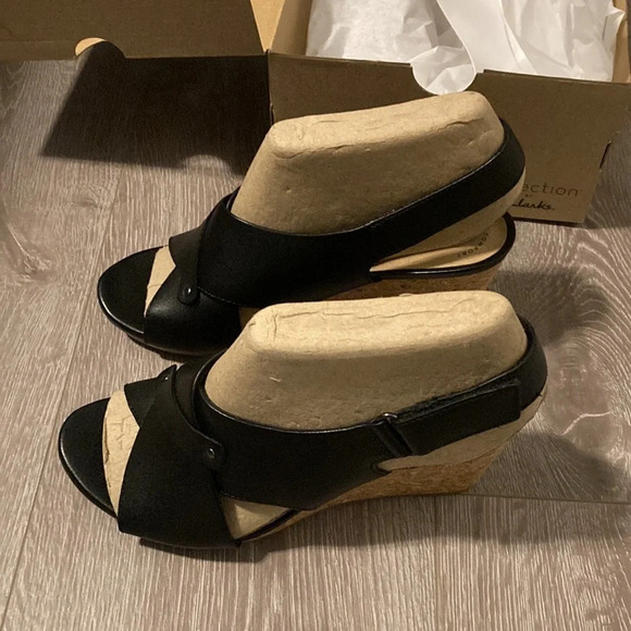 NIB Clarks Margee Eve Black Leather Slingback Cork Wedge 7 1/2W - Picture 3 of 15